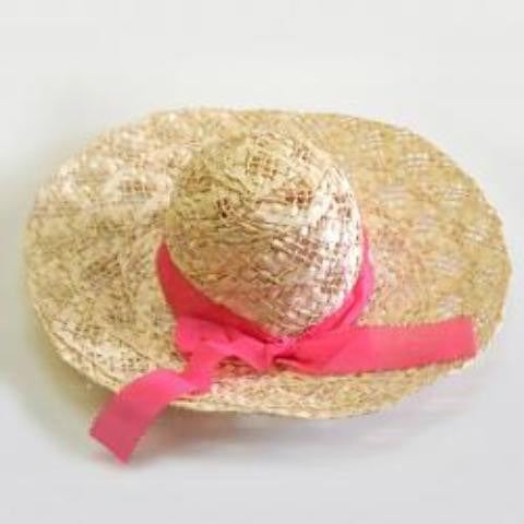 straw-ladies-spring-hat-with-ribbon