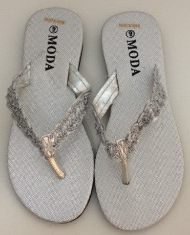 moda-silver-flip-flops