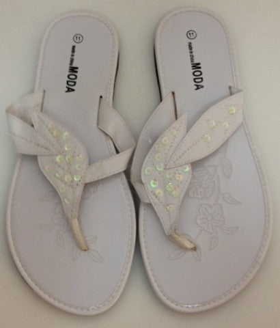 moda-white-flip-flops
