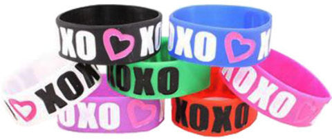 xoxo-pvc-wristband