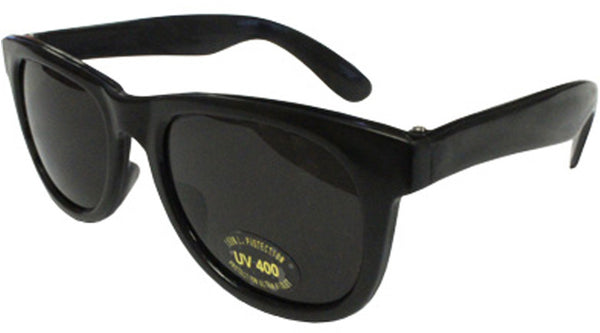 black-wayfarer-sunglasses