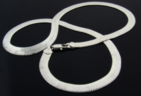 herringbone-necklace-in-heavy-rhodium-finish