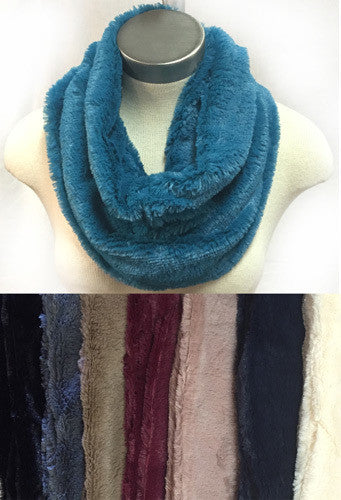 winter-faux-fur-infinity-circle-scarves