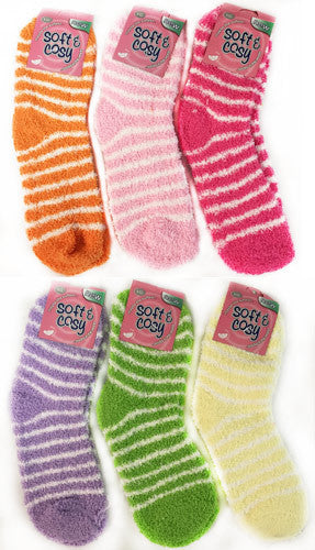 women's-winter-fuzzy-socks---striped
